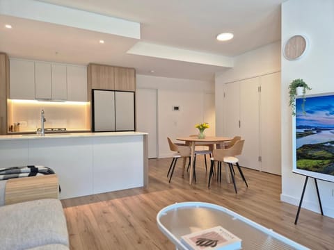 Modern 3 Bed apt near Lidcombe station Apartamento in Lidcombe