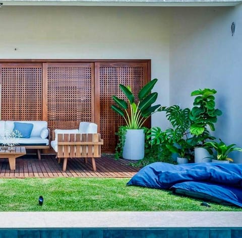 Seating area, Garden view