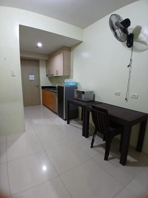 Breeze Residences Apartment in Pasay