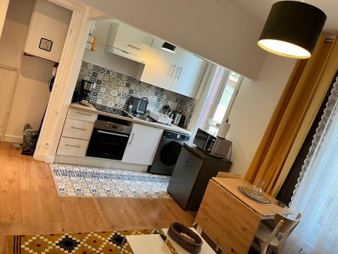 Appartement de 27 m2 agréable et lumineux idéalement situé au coeur de la ville de Pierrefitte-sur-Seine Apartment in Île-de-France