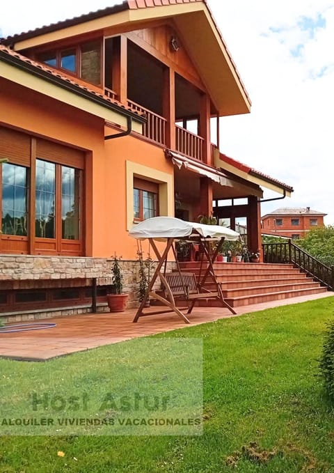 Property building, Garden, View (from property/room), Balcony/Terrace, Dining area