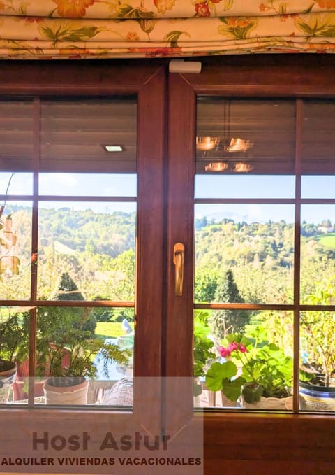 Day, Natural landscape, View (from property/room), Balcony/Terrace, Mountain view