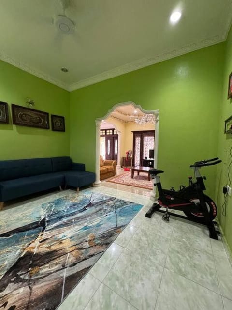 Big and cheap Homestay House in Terengganu, Malaysia