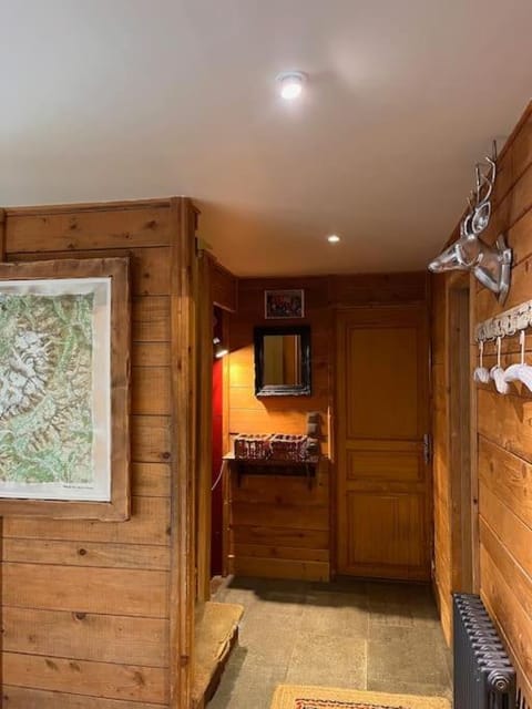 Traditional Ski Chalet Les Houches, Chamonix Chalet in Les Houches