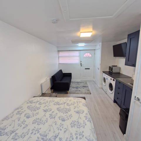 Communal lounge/ TV room, Living room, Photo of the whole room