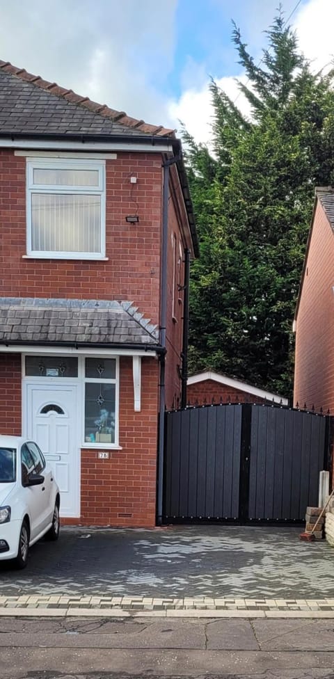 Day, Neighbourhood, Parking