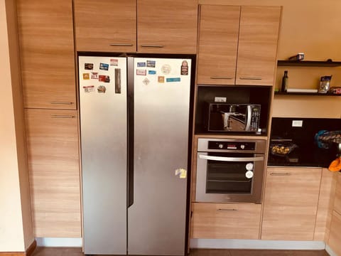 Kitchen or kitchenette, oven