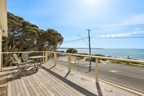 View (from property/room), Balcony/Terrace, Sea view