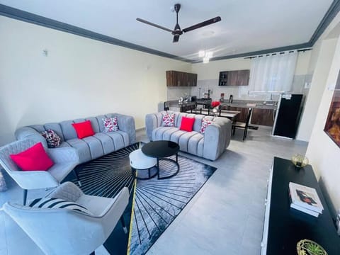 A lush 3bedroom Condo with Aircon and a Pool Apartment in Mombasa