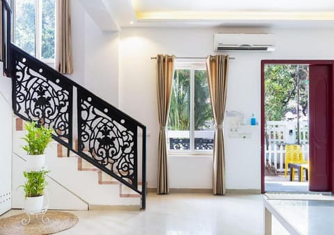 VILLA M - WHITE CASTLE 'A' Vagator 4BHK Private Pool, Breakfast Included Villa in Goa, India