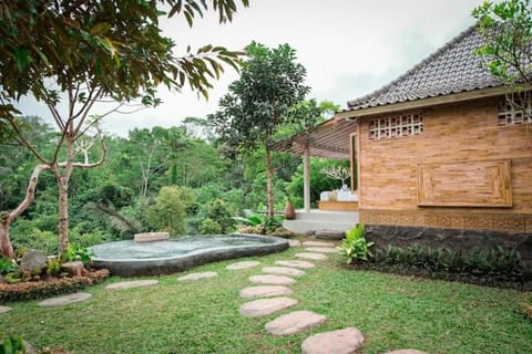 Natural landscape, Swimming pool