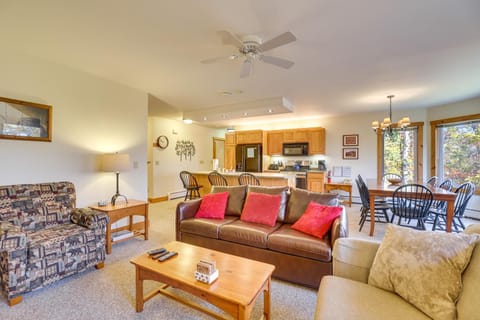 Ski-InandSki-Out at Jay Peak Resort Condo! Apartment in Jay