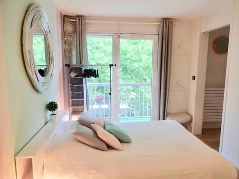 Un écrin de verdure aux portes de Paris Apartment in Noisy-le-Grand