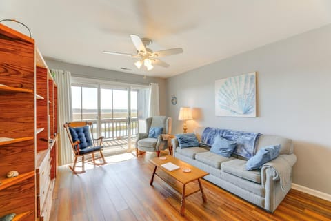 3 Mi to Beach Waterfront Condo in Chincoteague! Appartement in Chincoteague Island