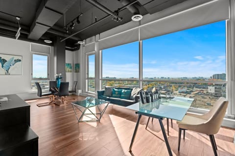 View (from property/room), Living room, Seating area, Dining area