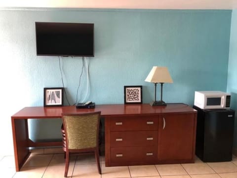 Economy Suites Hotel in Winter Haven