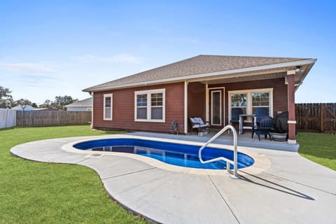 Property building, Patio, Pool view, Swimming pool