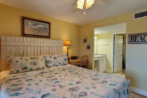 Emerald Isle 406 Apartment in Okaloosa Island