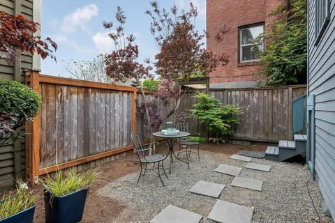 Cozy Capitol Hill Cottage House in Capitol Hill