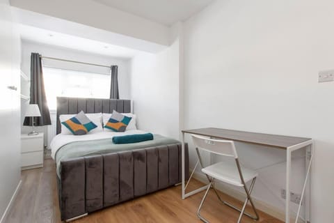 Beautiful Bromley perfect for contractors and families Apartment in Bromley