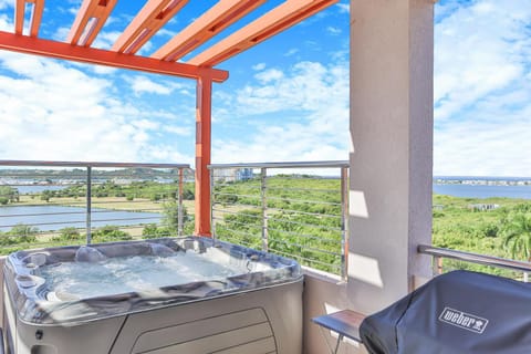 Blue Marine Sunset Penthouse Apartment in Simpson Bay