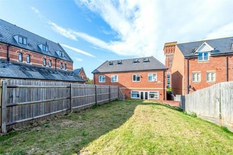 Stunning 5 Bedroom House in Chartham, Canterbury House in City of Canterbury