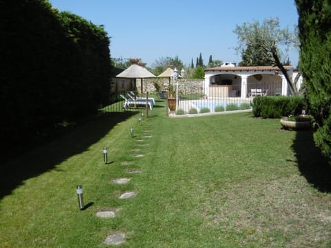 Les chambres d'hôtes d'Eloïse, piscine privée House in Provence-Alpes-Côte d'Azur