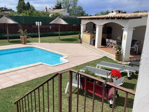 Patio, Balcony/Terrace, Dining area, Garden view, Pool view, Swimming pool, sunbed