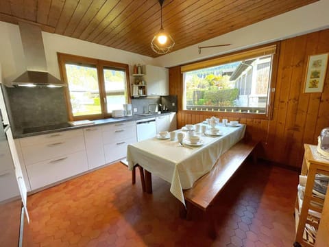 Chalet spacieux à Chamonix pour 9 pers, animaux admis, wifi, parking - FR-1-343-256 Chalet in Les Houches