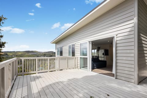 View (from property/room), Balcony/Terrace, Mountain view