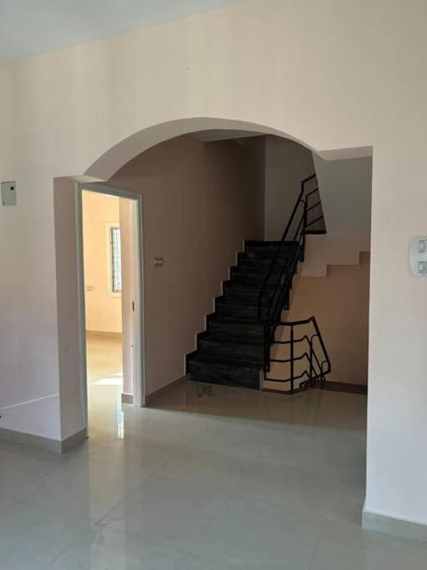 Service Home Apt 4Bedroom Entire villa Villa in Mangaluru