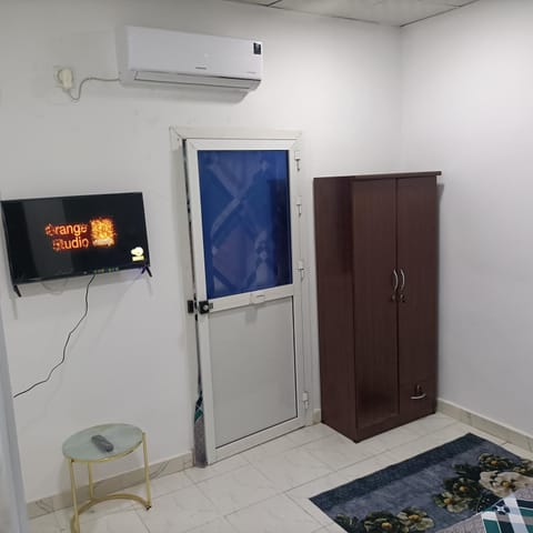 TV and multimedia, wardrobe, air conditioner