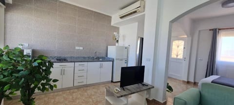 TV and multimedia, Kitchen or kitchenette