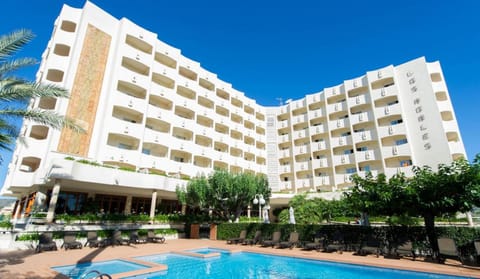 Facade/entrance, Swimming pool, Swimming pool