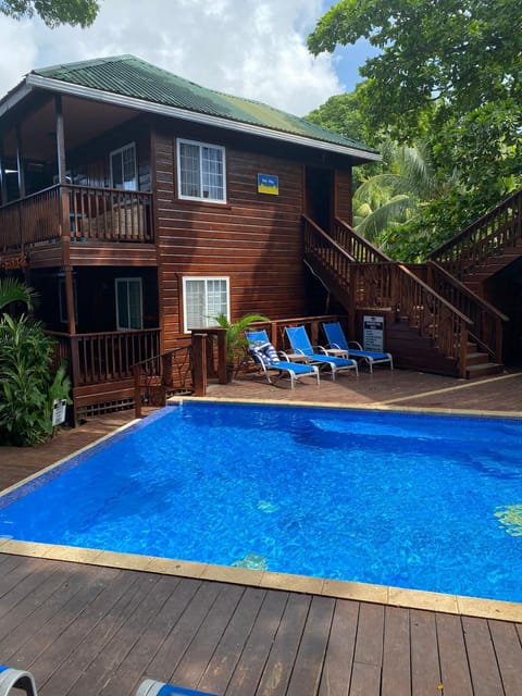 Blue Bahia Resort Hotel in Bay Islands Department