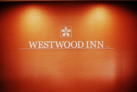 Westwood Inn & Suites Hotel in Gonzales