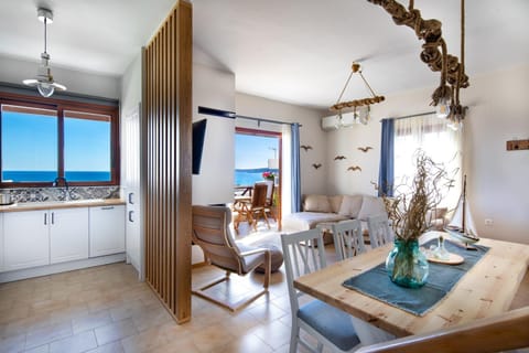 View (from property/room), Living room, Dining area, Sea view, kitchen