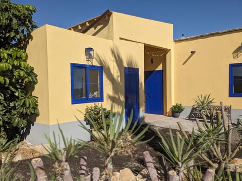 CASA CANARIA s - RUHE TOTAL - bis 8 personen House in Abona