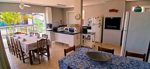 BBQ facilities, Kitchen or kitchenette, Dining area