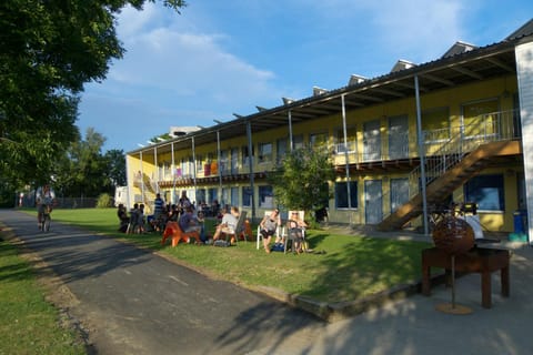 Facade/entrance, Garden