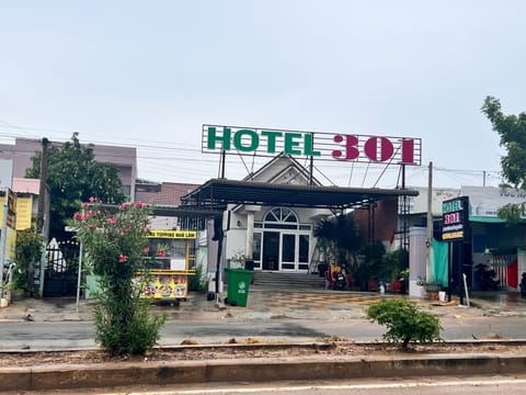 Hotel 301 Bed and Breakfast in Lâm Đồng