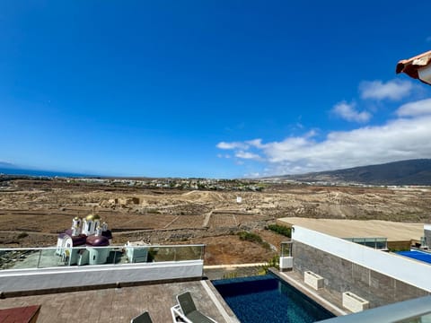 Balcony/Terrace, Swimming pool