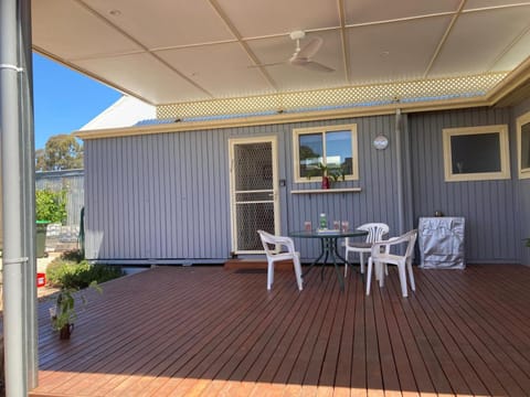 Property building, Patio, Dining area