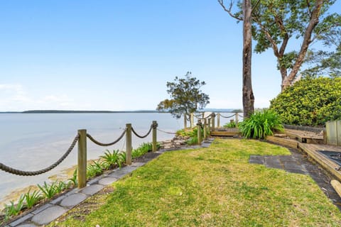 Jado on the Lake House in Saint Georges Basin