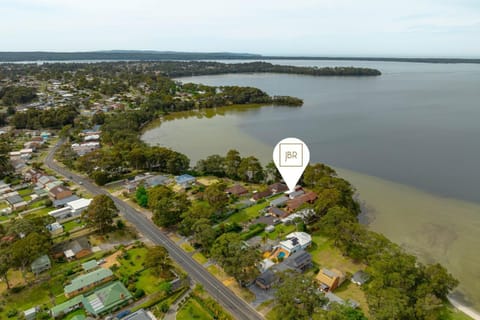 Jado on the Lake House in Saint Georges Basin