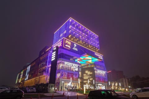 Property building, Night, City view, Location