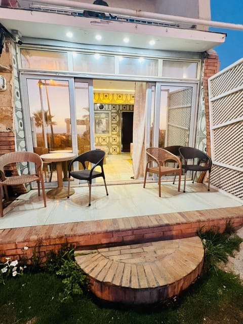 شاليه- المعمورة الشاطي بجنينه خاصه House in Alexandria