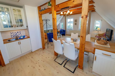 Kitchen or kitchenette, Living room, Dining area