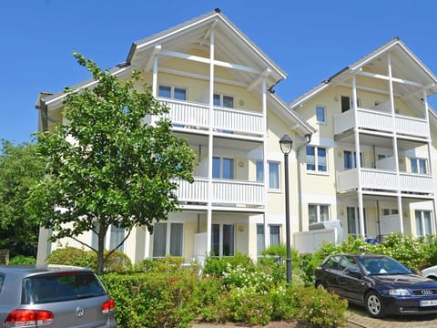 Property building, Balcony/Terrace