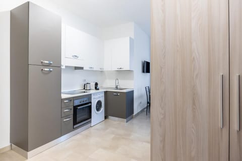 Cesano Boscone- One-Room Flat, Wi-Fi e Netflix Apartment in Milan